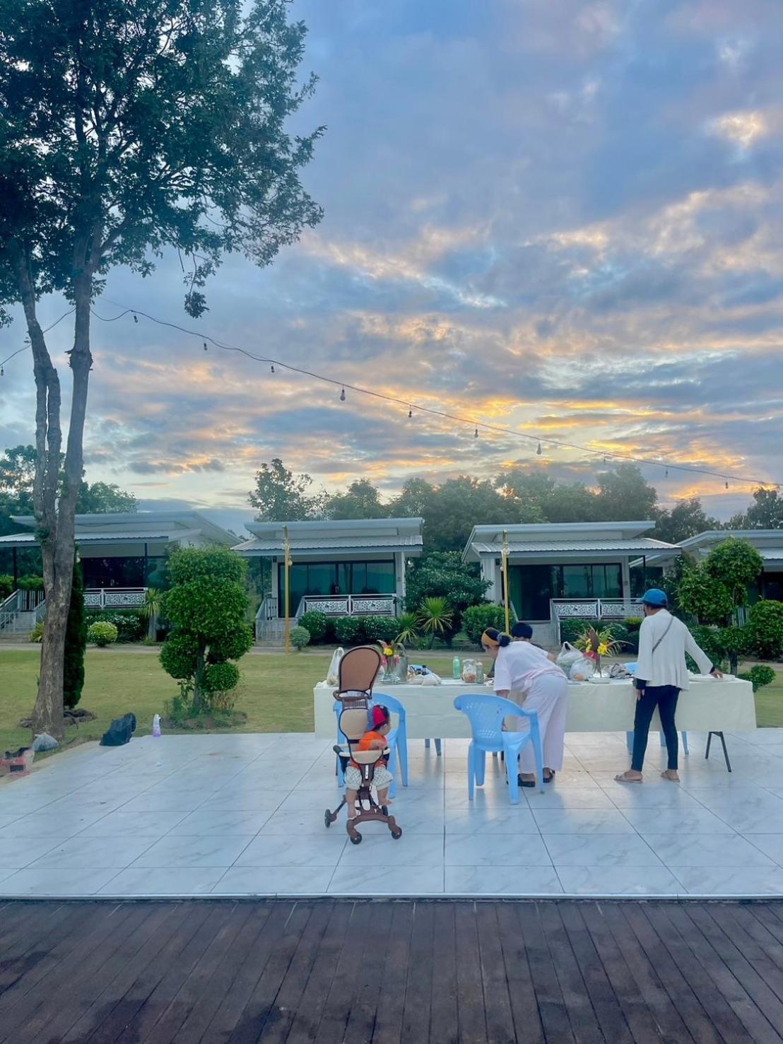 River Valley Resort แอทน่าน Kültér fotó