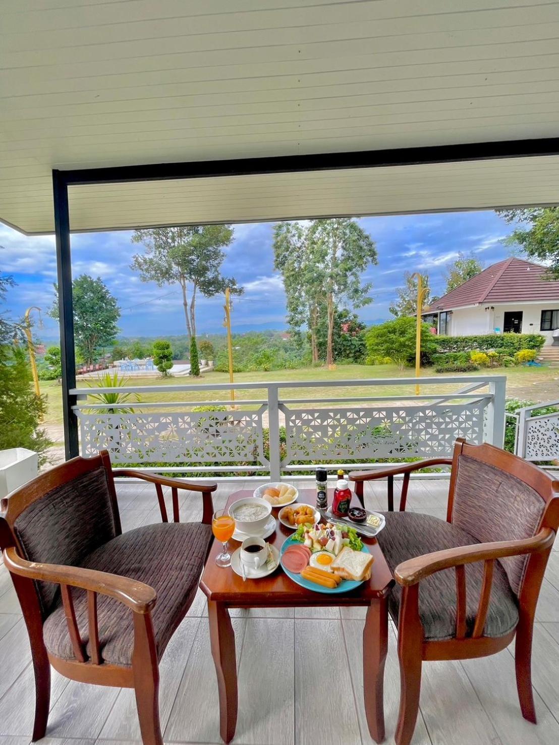 River Valley Resort แอทน่าน Kültér fotó