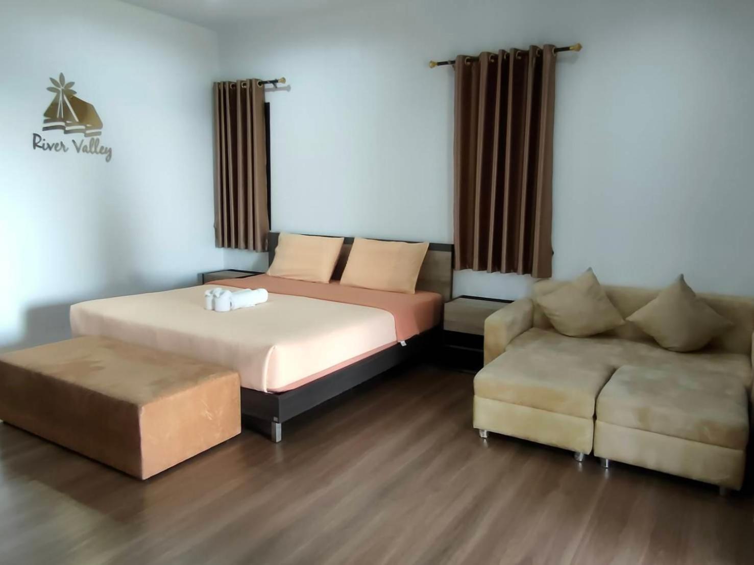River Valley Resort แอทน่าน Kültér fotó