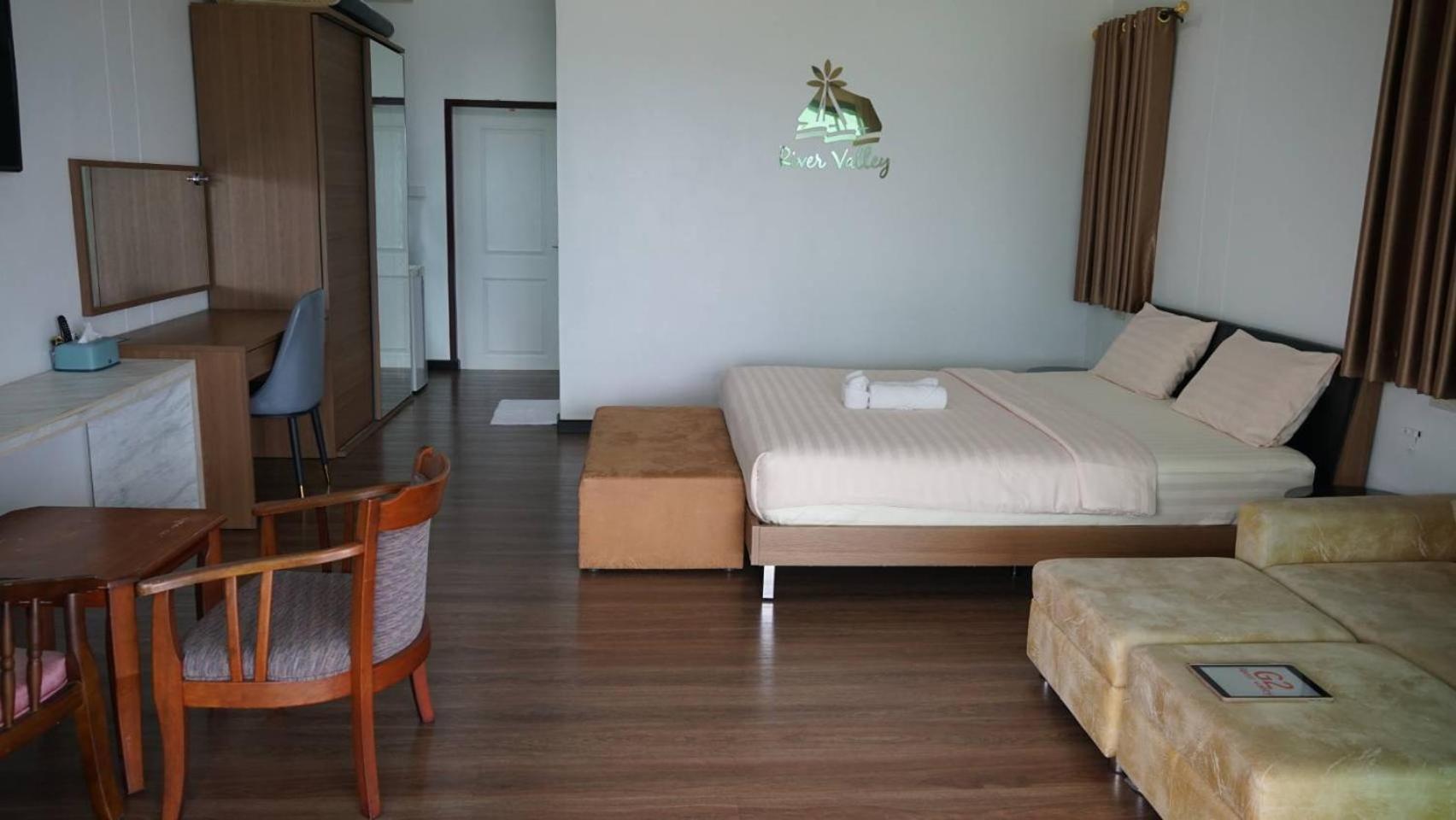River Valley Resort แอทน่าน Kültér fotó